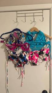 lot 200 image: Mixed Print Swimsuit Bundle - OP Xhilaration Women��s Small
