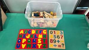 lot 177 image: Wooden ABC and Numbers Puzzle Set with Building Parts