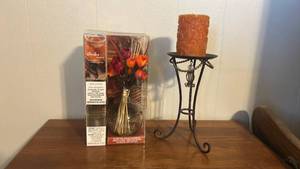lot 224 image: Decorative Amber Vanilla Diffuser Set with Candle Holder