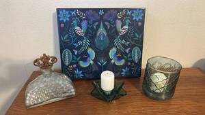 lot 230 image: Decorative Bird and Floral Design Box