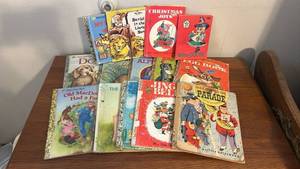 lot 237 image: Little Golden Books Collection - 1950s60s Childrens Classics