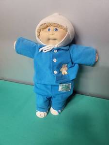 lot 58 image: Cabbage Patch Kids Doll in Blue Winter Outfit