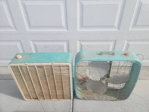 lot 403 image: Retro Box Fans
