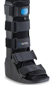 lot 3658 image: United Ortho Air Cam Walker Fracture Boot, Medium Black