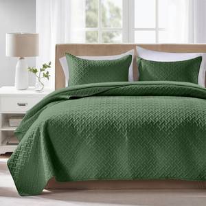 lot 3781 image: FLYMME Queen Quilt Bedding Set Olive Green Lightweight Bedspreads Full Size,Modern Style Geometric Weave Stripe Pattern,Soft Microfiber Bed Coverlet for All Season (1 Quilt, 2 Shams)