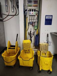 lot 6509 image: Commercial Cleaning Station with Signet Chemical Dispensers