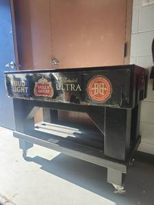 lot 6522 image: IRP Texas Icer Black Insulated Ice Bin Model IRP-710