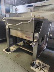 lot 6529 image: Market Forge Commercial Tilt Skillet Model 30P-STGL
