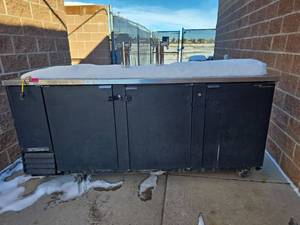 lot 7062 image: True Commercial Kegerator Model&nbspTDD-4