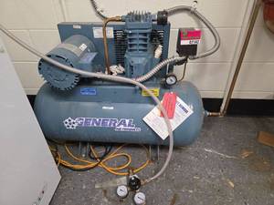 lot 7142 image: General Air Products Sprinkler System Air Compressor Model LT1220200B