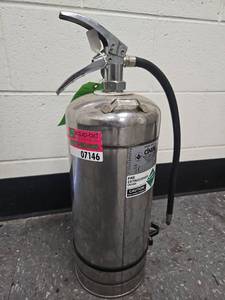 lot 7146 image: Ansul K-Guard Kitchen Fire Extinguisher Model K01-2