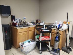 lot 6639 image: Assorted Lot W Water Dispenser, Vacuum, Rolling Cart and More