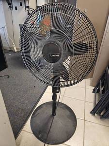 lot 7308 image: Assorted Lot of Pedestal Fans - Set of 4