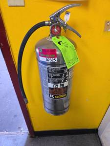 lot 7325 image: Ansul K-Guard Kitchen Fire Extinguisher
