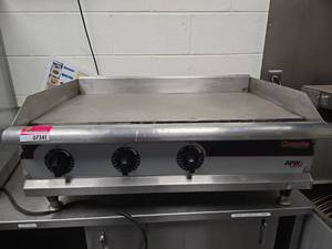 lot 7341 image: APW Wyott Champion 36 Commercial Griddle