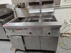 lot 7344 image: Frymaster Commercial Double-Bay Deep Fryer Model FM235SD