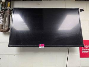 lot 7346 image: 50 Philips LCD MonitorTV