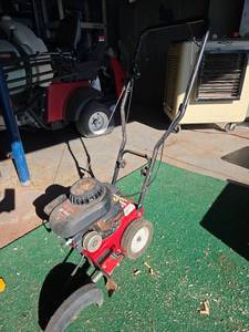 lot 2549 image: Troy-Bilt 9.0HP Lawn Edger Model 25B-554E011