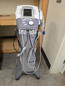 lot 2744 image: Chattanooga Intelect Legend Electrotherapy Unit - Model 2760