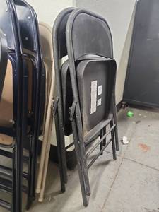lot 2782 image: Assorted Lot of Chairs - 7 Total
