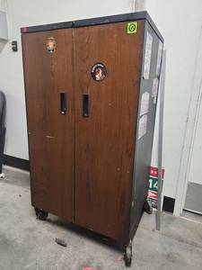 lot 2783 image: Steel Rolling Storage Cabinet with Adjustable Shelves
