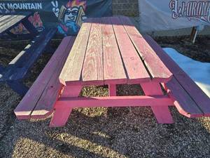 lot 6699 image: 6ft Pink Wooden Picnic Table