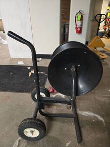 lot 6702 image: Nanda Industrial Hose Reel Cart