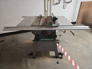 lot 6716 image: Hitachi C10FL 10-inch Table Saw