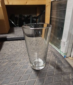 lot 6739 image: Clear Beer Glasses - Set of 24