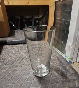 lot 6744 image: Clear Beer Glasses - Set of 24