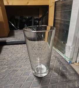 lot 6745 image: Clear Beer Glasses - Set of 24