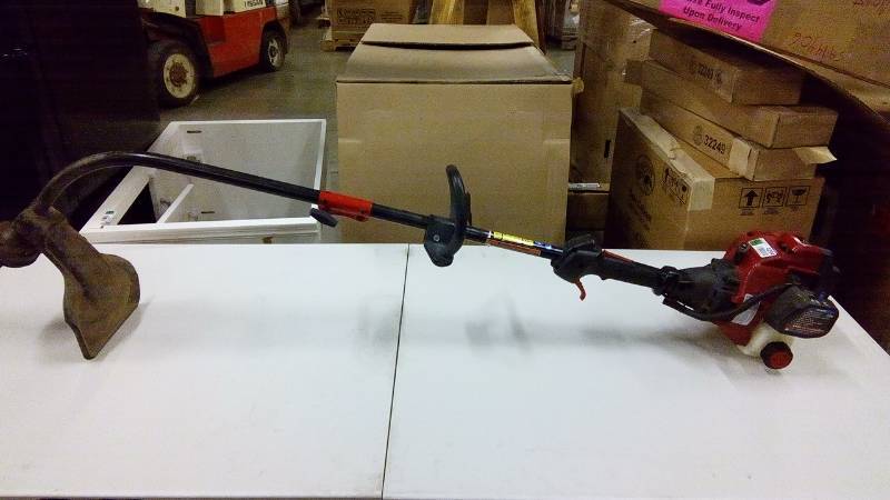 lot 4294 image: Troy-Bilt TB22 EC 17-Inch 25cc 2-Stroke Curved Shaft String Trimmer by Troy-Bilt