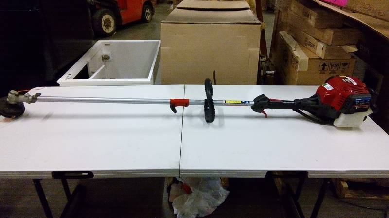 lot 4297 image: Troy-Bilt 30-cc 4-cycle 17-in Trimmer Straight Shaft Gas String Trimmer