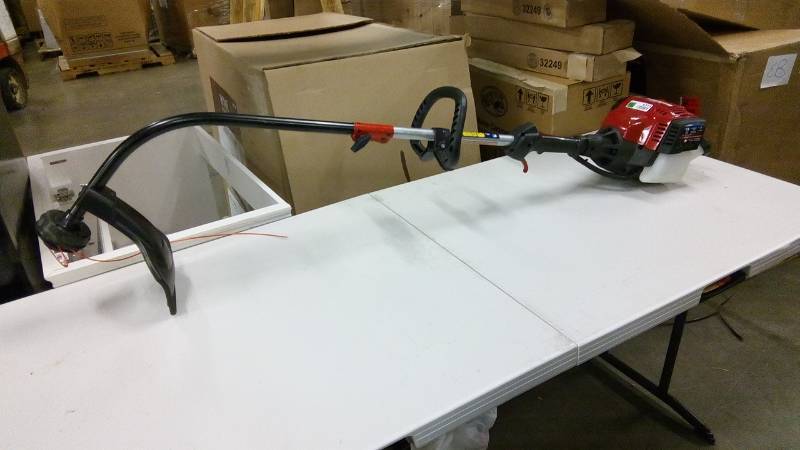 lot 4313 image: Troy-Bilt 30-cc 4-cycle 17-in Trimmer Plus Attachment Compatible Curved Shaft Gas String Trimmer