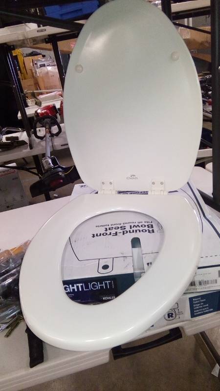 lot 4363 image: miscellaneous toilet seats