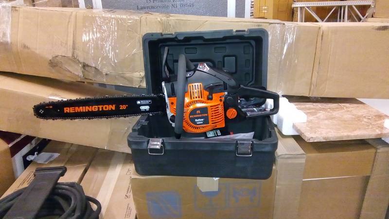 lot 4475 image: Remington out law Rm4620 chainsaw