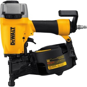 lot 4253059 image: Brand NEW DeWalt 15 Degree Coil Siding and Fencing Nailer Model DW66C-1 Nail Gun MSRP $329.00