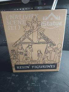 lot 7430 image: Christmas Nativity Scene Set with Resin Figurines
