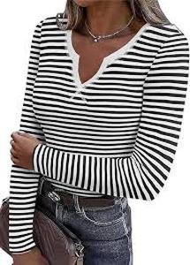 lot 6028 image: Womens striped v-neck button-up shirt size large