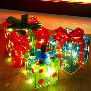 lot 5821 image: ATDAWN Set of 3 Outdoor Lighted Holiday Displays, Snowflake Star Pre-lit Present Boxes, Christmas Home Decorations