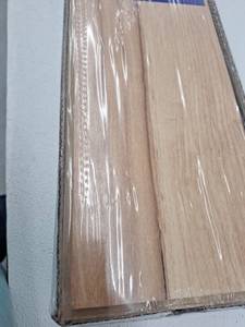 lot 22903 image: Quickstep Studio Concord Maple 6.14-in W X 3.93-ft L Smooth Wood Plank Laminate, 16.12 sq ft