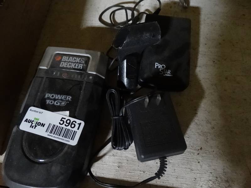 lot 5961 image: Black & Decker power to go & Pro Star wireless mic