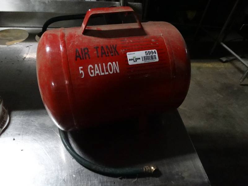 lot 5994 image: 5 gallon air tank