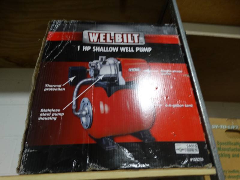 lot 14015 image: Wel-Bilt 1 HP shallow well pump- New in box