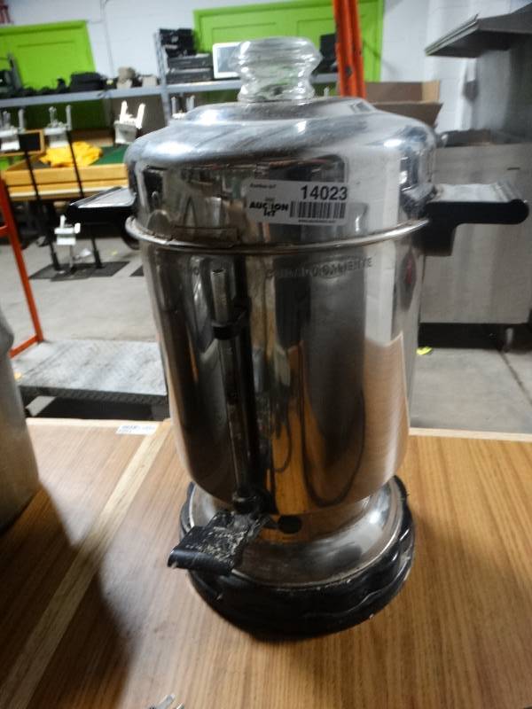 lot 14023 image: Commercial coffee maker