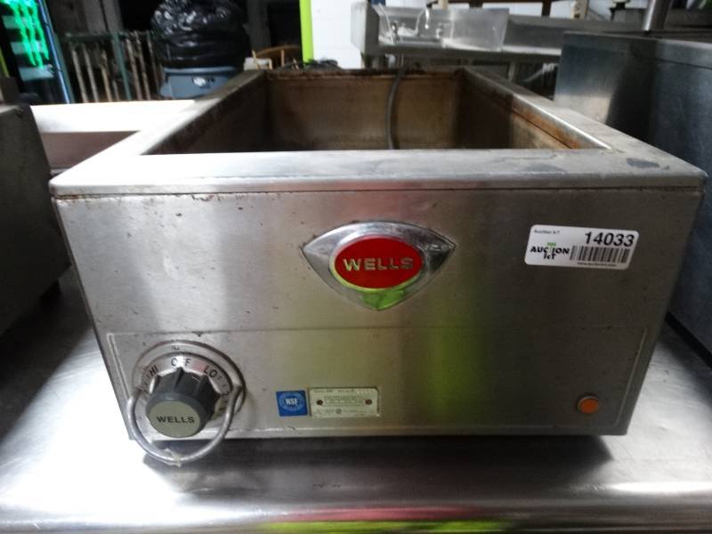 lot 14033 image: Wells counter top food warmer