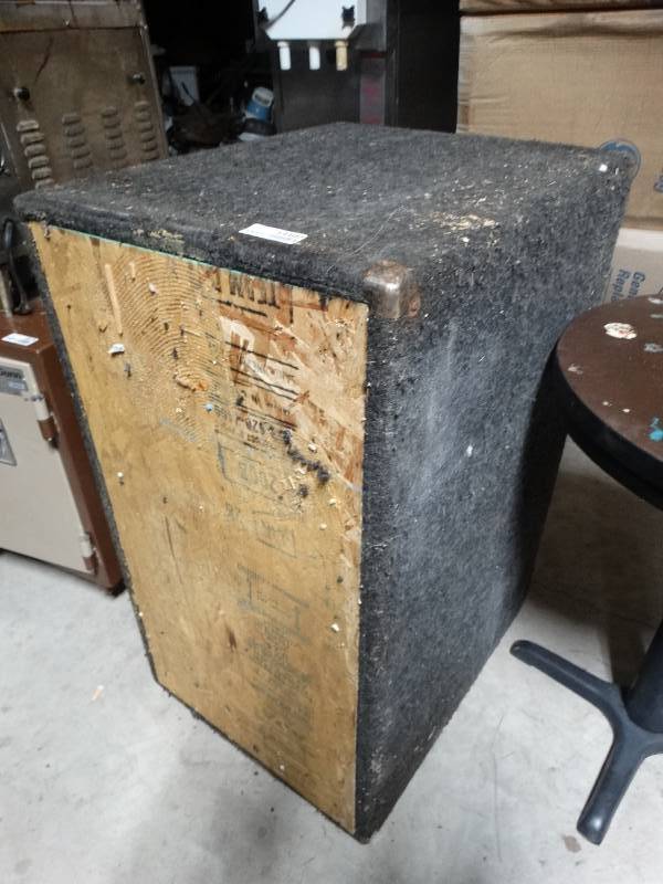 lot 14102 image: Speaker box