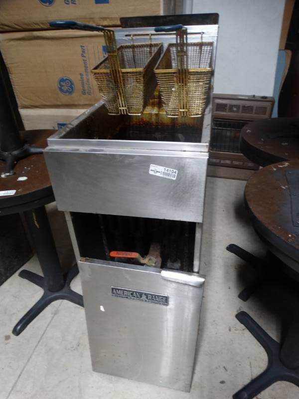 lot 14104 image: American Range commercial ss 2 basket fryer w baskets- gas