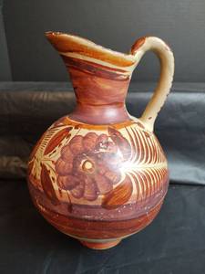 lot 13 image: Vintage 1950s Mexican Tonala Pottery Water Pitcher from Mexico
