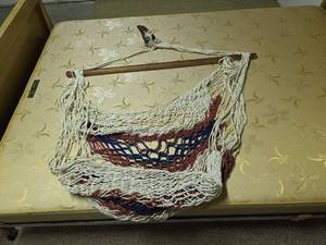 lot 79 image: Handwoven Chair Hammock from Costa Rica